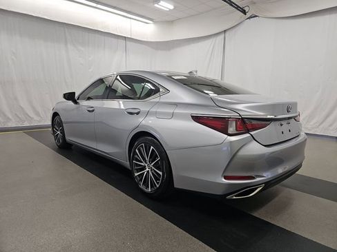 Used 2025 Lexus ES 350 w/ Premium Package image 4