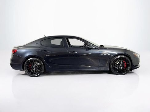 Used 2022 Maserati Ghibli Modena RWD image 6