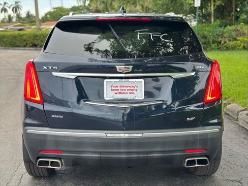 Used 2017 Cadillac XT5 Luxury w/ Driver Awareness Package AWD/4WD image 8