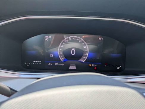 New 2026 Volkswagen Taos SE FWD image 28
