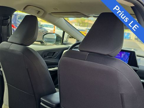 Used 2023 Toyota Prius LE FWD image 16