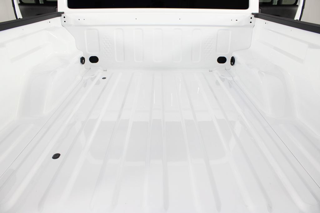 New 2026 Jeep Gladiator Rubicon w/ Steel Power Dome Hood Package AWD/4WD image 17