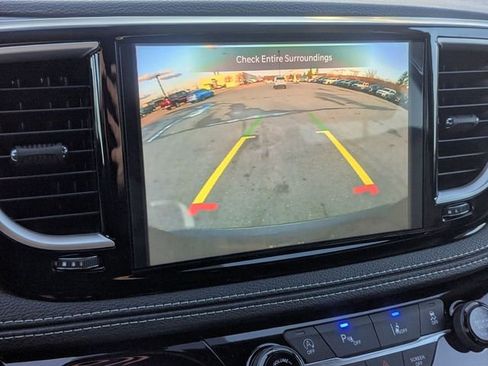 New 2026 Chrysler Pacifica Select image 14