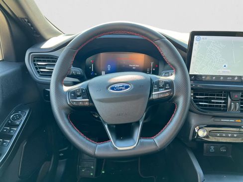 Used 2023 Ford Escape ST-Line w/ Tech Pack #1 image 13