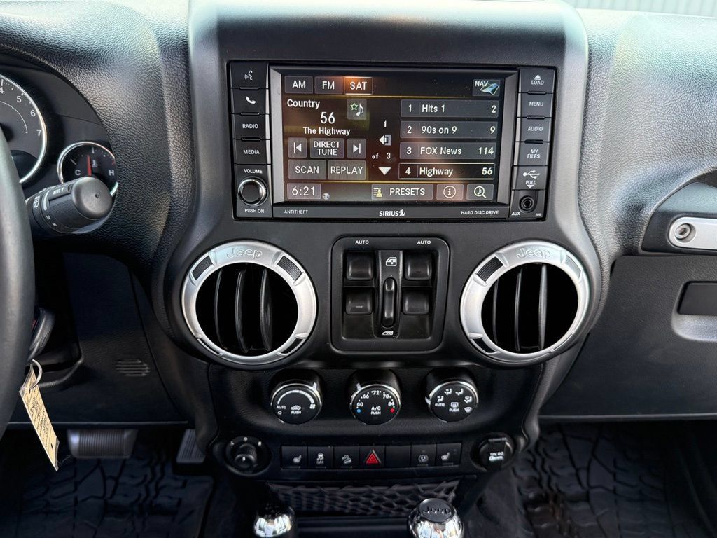Used 2014 Jeep Wrangler Unlimited Sahara w/ Max Tow Package AWD/4WD image 20