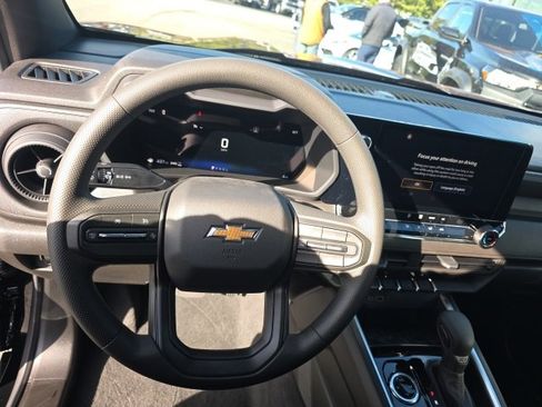 New 2026 Chevrolet Colorado W/T image 14
