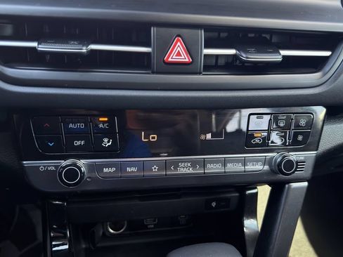 Certified 2025 Kia Seltos EX w/ EX Sunroof Package FWD image 28