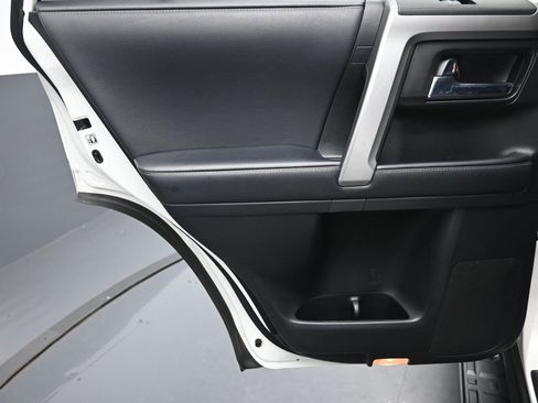 Used 2020 Toyota 4Runner SR5 image 21