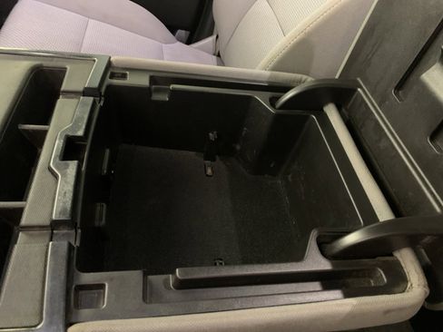 Used 2018 Chevrolet Silverado 1500 Custom w/ Custom Value Package image 30