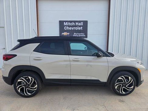 New 2026 Chevrolet TrailBlazer RS FWD image 2