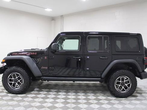 Used 2025 Jeep Wrangler Unlimited Rubicon image 10