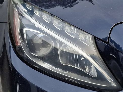 Used 2017 Mercedes-Benz C 300 4MATIC Sedan image 7