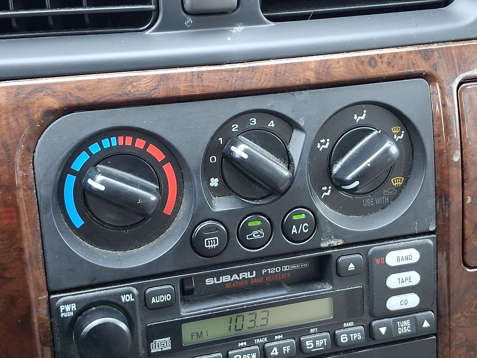 Used 2001 Subaru Outback Wagon AWD/4WD image 15