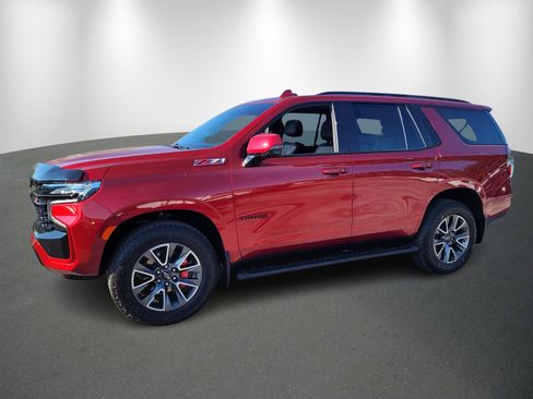 Used 2024 Chevrolet Tahoe Z71 w/ Z71 Off-Road Package image 3