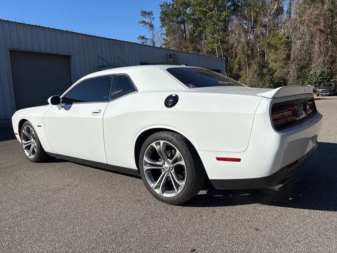 Used 2020 Dodge Challenger R/T image 18