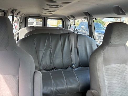 Used 2014 Ford E-350 and Econoline 350 XLT RWD image 51