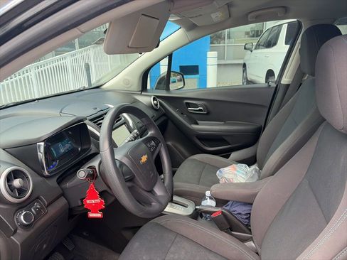 Used 2016 Chevrolet Trax LS image 12