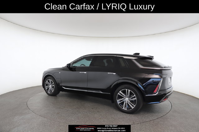 Used 2024 Cadillac Lyriq Luxury AWD/4WD image 10