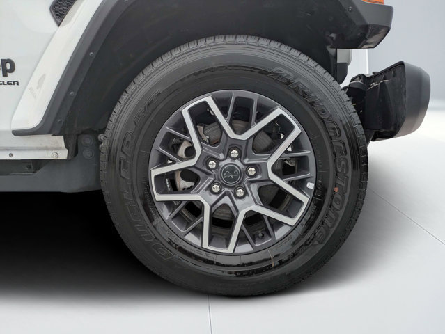 Certified 2026 Jeep Wrangler Unlimited Sahara AWD/4WD image 10