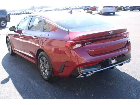 Used 2021 Kia K5 LXS image 6