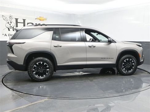 New 2026 Chevrolet Traverse Z71 w/ Enhanced Driving Package image 16