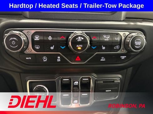 Used 2020 Jeep Gladiator Sport w/ Quick Order Package 24S AWD/4WD image 32