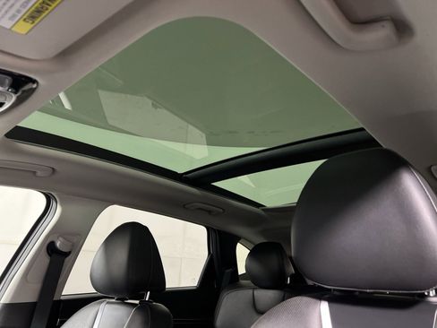 Used 2023 Hyundai Tucson Limited w/ Winter Package image 24