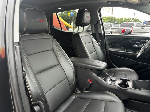 Used 2024 GMC Terrain AT4 AWD/4WD image 5