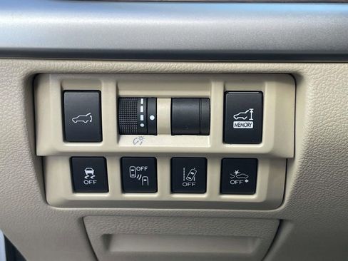 Used 2019 Subaru Outback 3.6R Limited w/ Popular Package #2 image 10