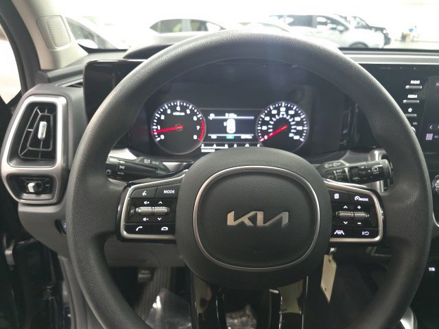 Used 2023 Kia Sorento LX AWD/4WD image 20