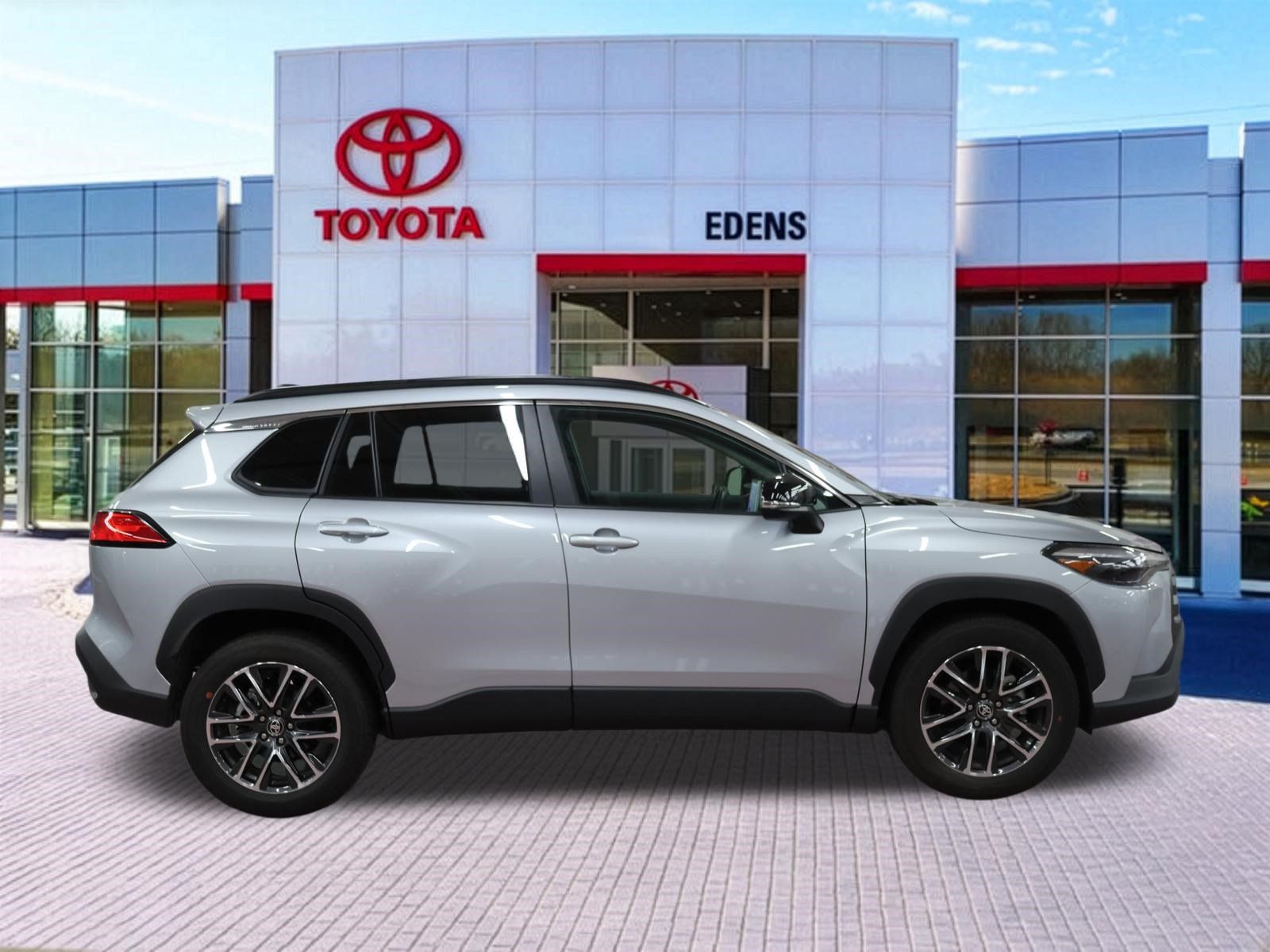 Certified 2026 Toyota Corolla Cross XLE FWD image 2