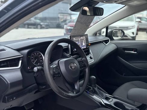 Used 2021 Toyota Corolla LE image 14