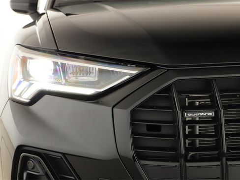 Certified 2025 Audi Q3 2.0T Premium w/ Convenience Package image 34