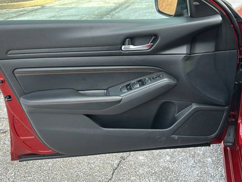 Certified 2020 Nissan Altima 2.5 SR w/ Premium Package image 15