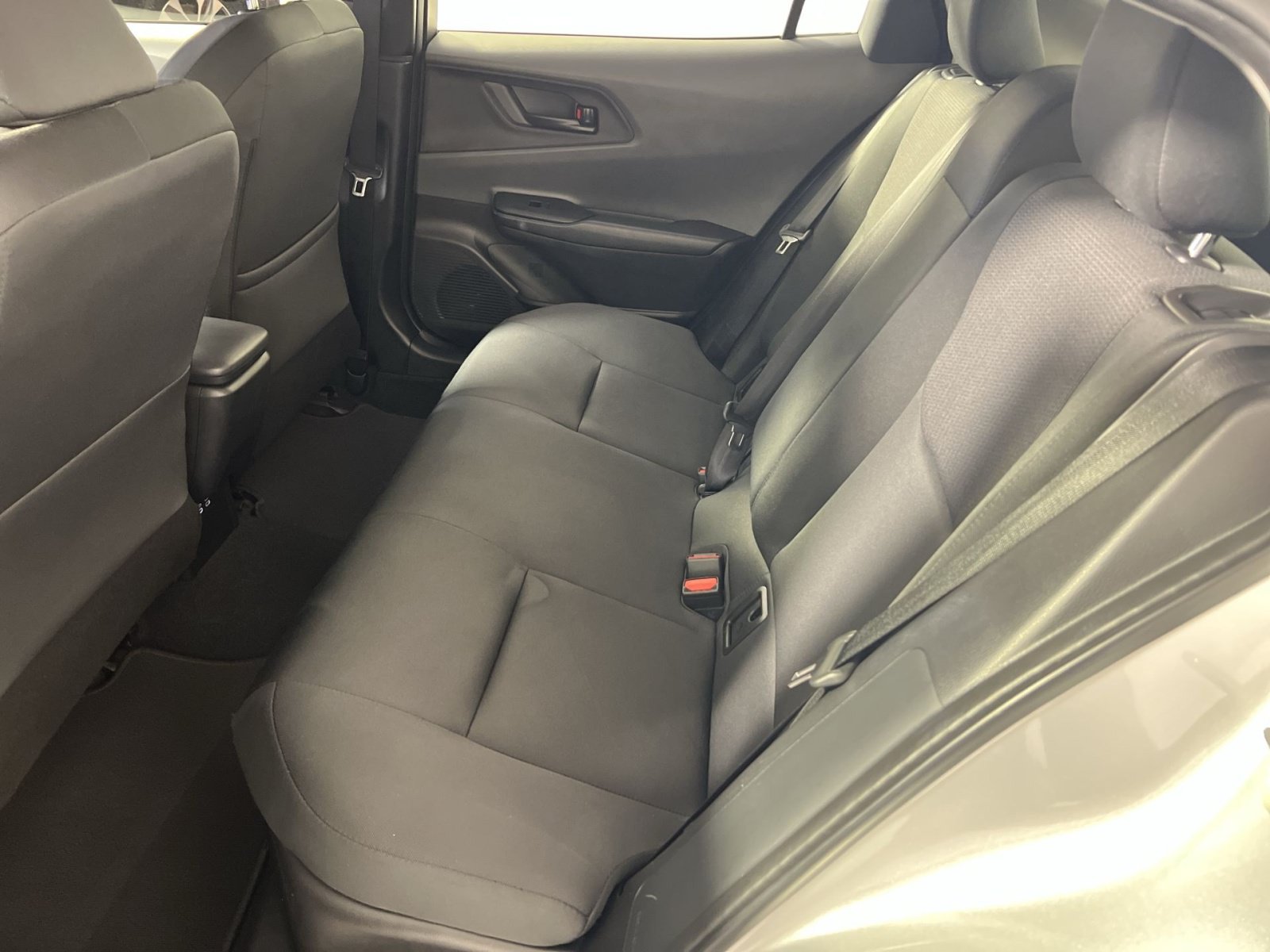 Used 2026 Toyota Prius LE FWD image 26