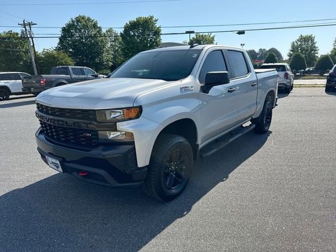 Used 2021 Chevrolet Silverado 1500 Custom Trail Boss AWD/4WD image 3