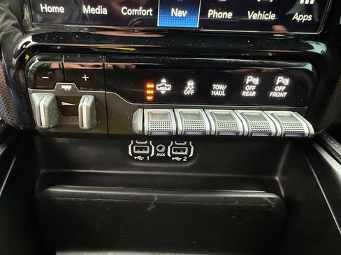 Used 2023 RAM 1500 Limited image 29