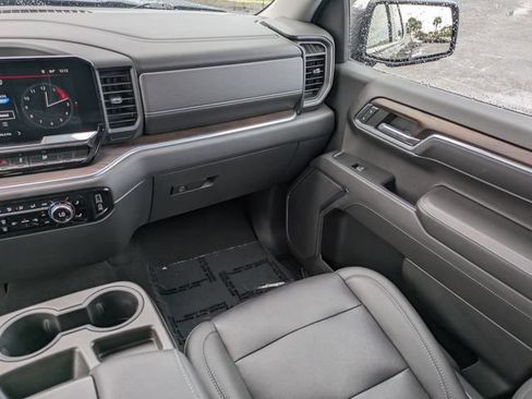 Used 2022 GMC Sierra 1500 SLT RWD image 21