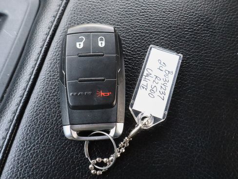 Used 2024 RAM 2500 Big Horn image 33