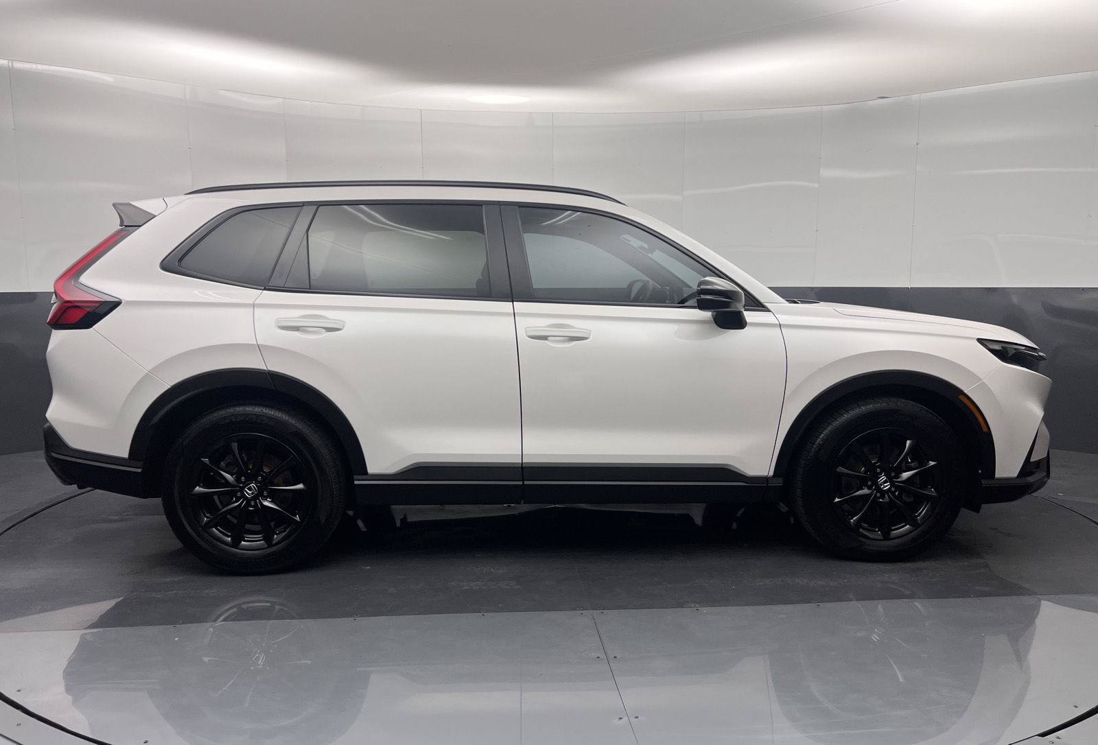 Used 2026 Honda CR-V Sport image 8