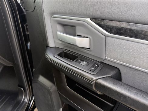 Used 2019 RAM 2500 Big Horn image 30