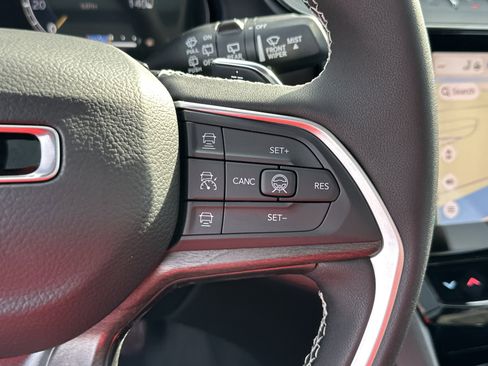 New 2026 Jeep Grand Cherokee Limited Reserve image 8