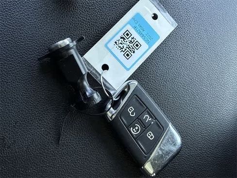 Used 2022 Volkswagen Atlas SE w/ Panoramic Sunroof Package image 39