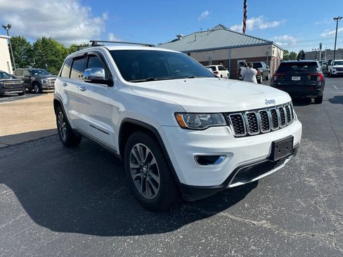 Used 2018 Jeep Grand Cherokee Limited RWD image 2