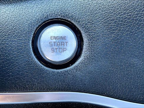 Used 2021 Kia Stinger GT-Line image 34