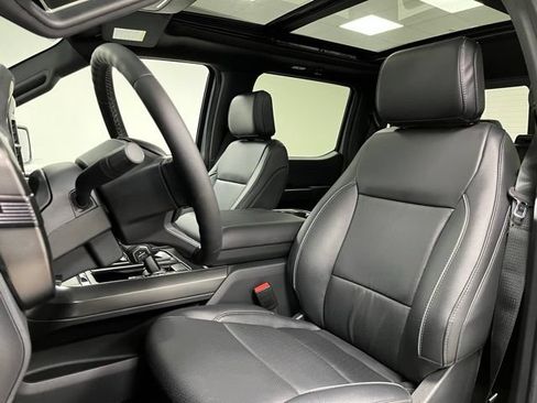 Used 2025 Ford F150 Lariat AWD/4WD image 22