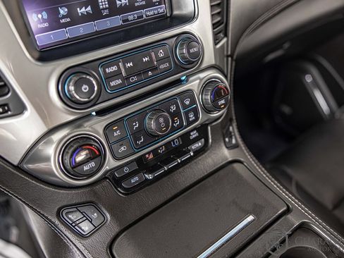 Used 2020 Chevrolet Tahoe Premier RWD image 32