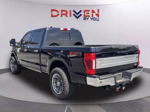 Used 2022 Ford F250 Platinum w/ FX4 Off-Road Package AWD/4WD image 6