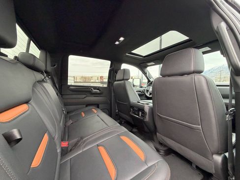 Used 2024 GMC Sierra 3500 AT4 w/ AT4 Premium Plus Package image 13