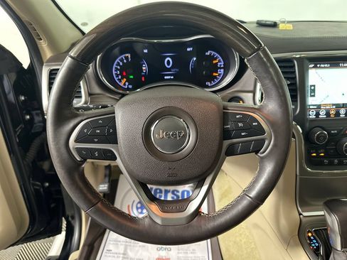 Used 2018 Jeep Grand Cherokee Overland AWD/4WD image 27